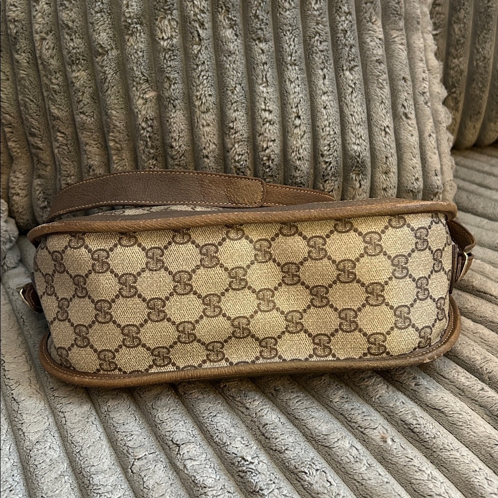 Gucci Vintage GG Supreme Monogram Shoulder Bag Coated Canvas Half Moon Purse - Picture 3 of 16